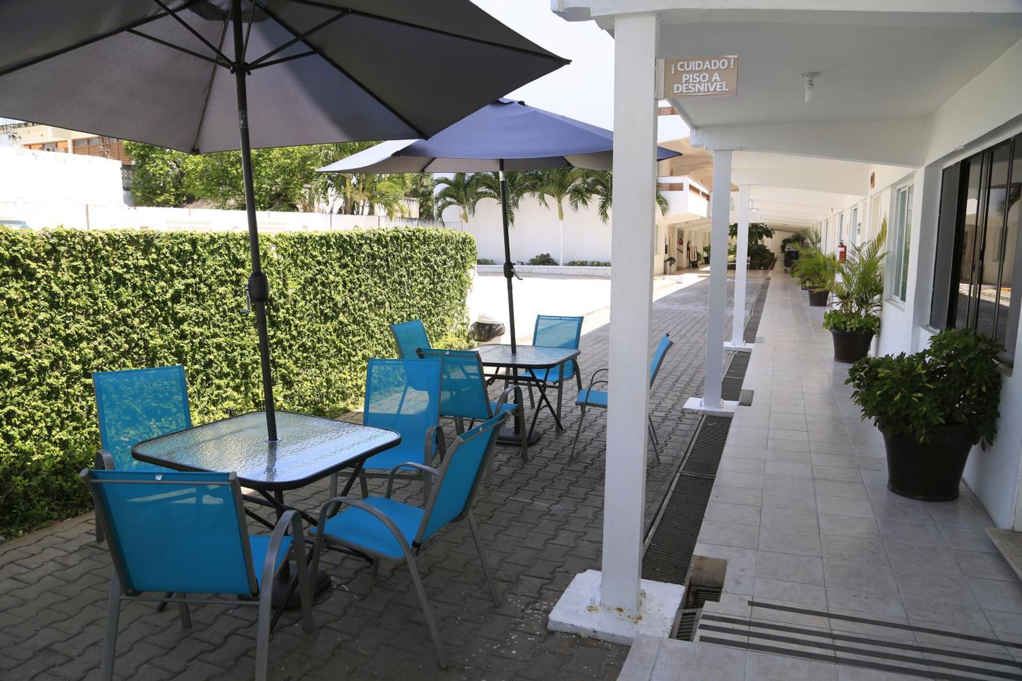 Hotel Casa Blanca Chetumal Exterior photo