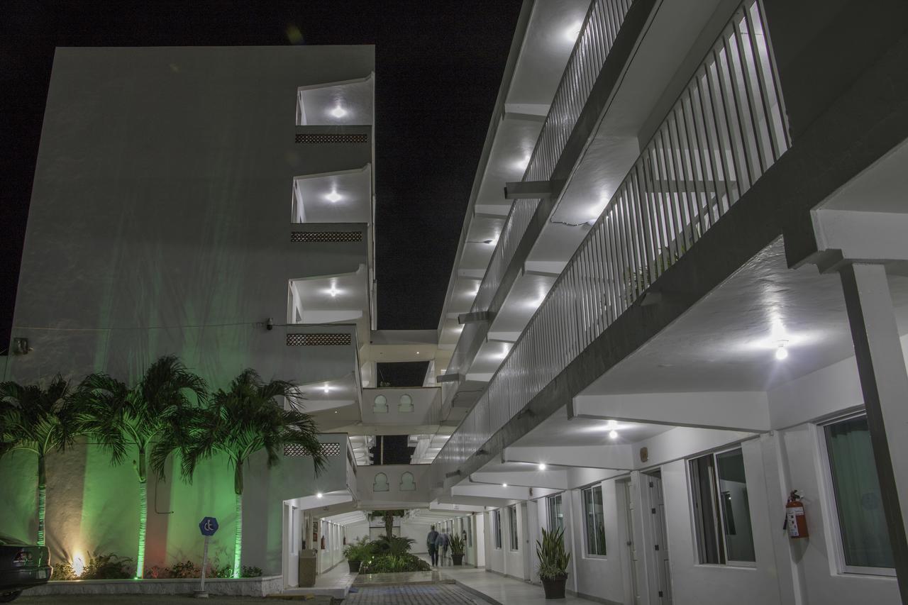 Hotel Casa Blanca Chetumal Exterior photo