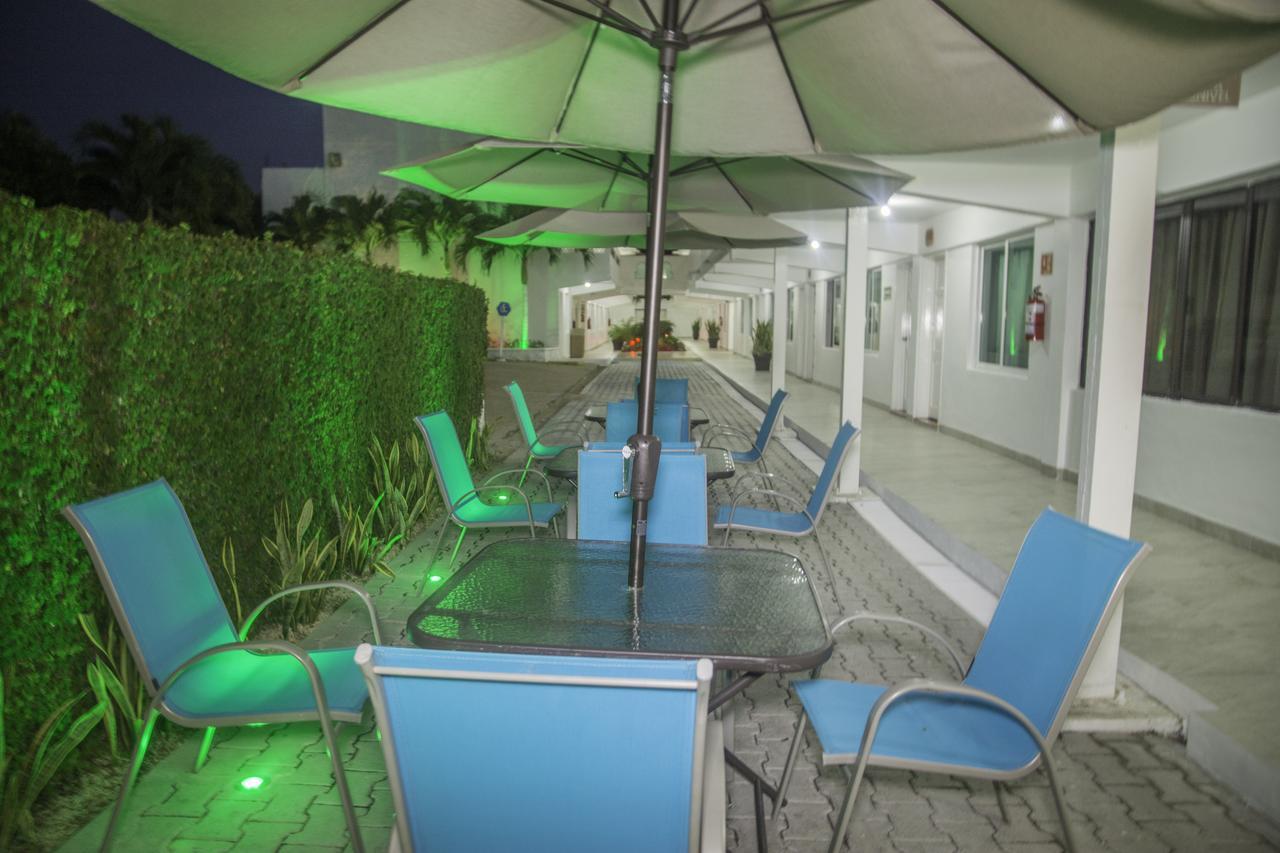 Hotel Casa Blanca Chetumal Exterior photo